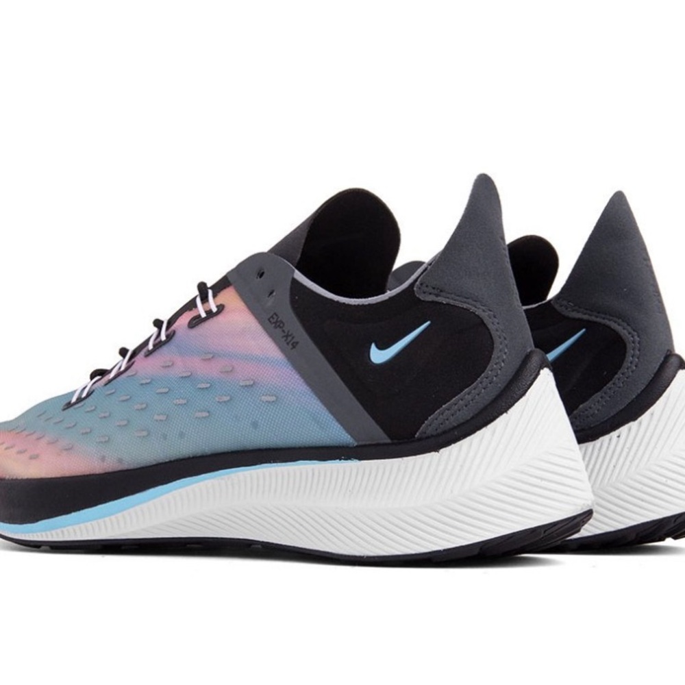 NIKE SPORTY EXP-14 QS SIZE 7